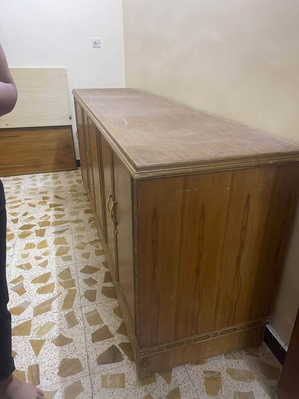 بوفيه • جديدة • باب اول ١٤