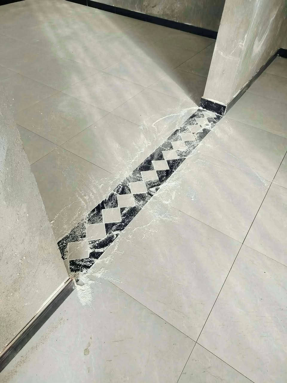سراميك • متفرغ • واتساب