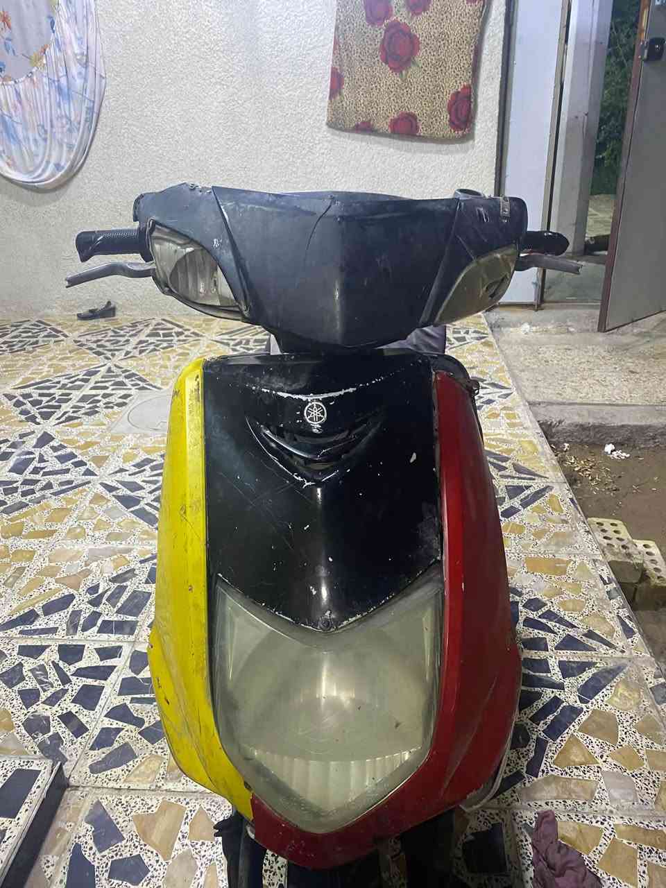 السلام عليكم سكنس للبيع دراجه متروكه عطلها فقط سلف وكابريتر مكينه شغاله السعر 150 وبيها مجال الاستفسار رقم واتساب ***********

