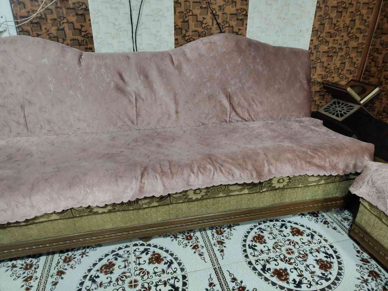 السلام عليكم ديوان للبيع خشب عراقي 10 أمتار و نص شراي تعال خاص او تواصل وياي على رقم ***********
