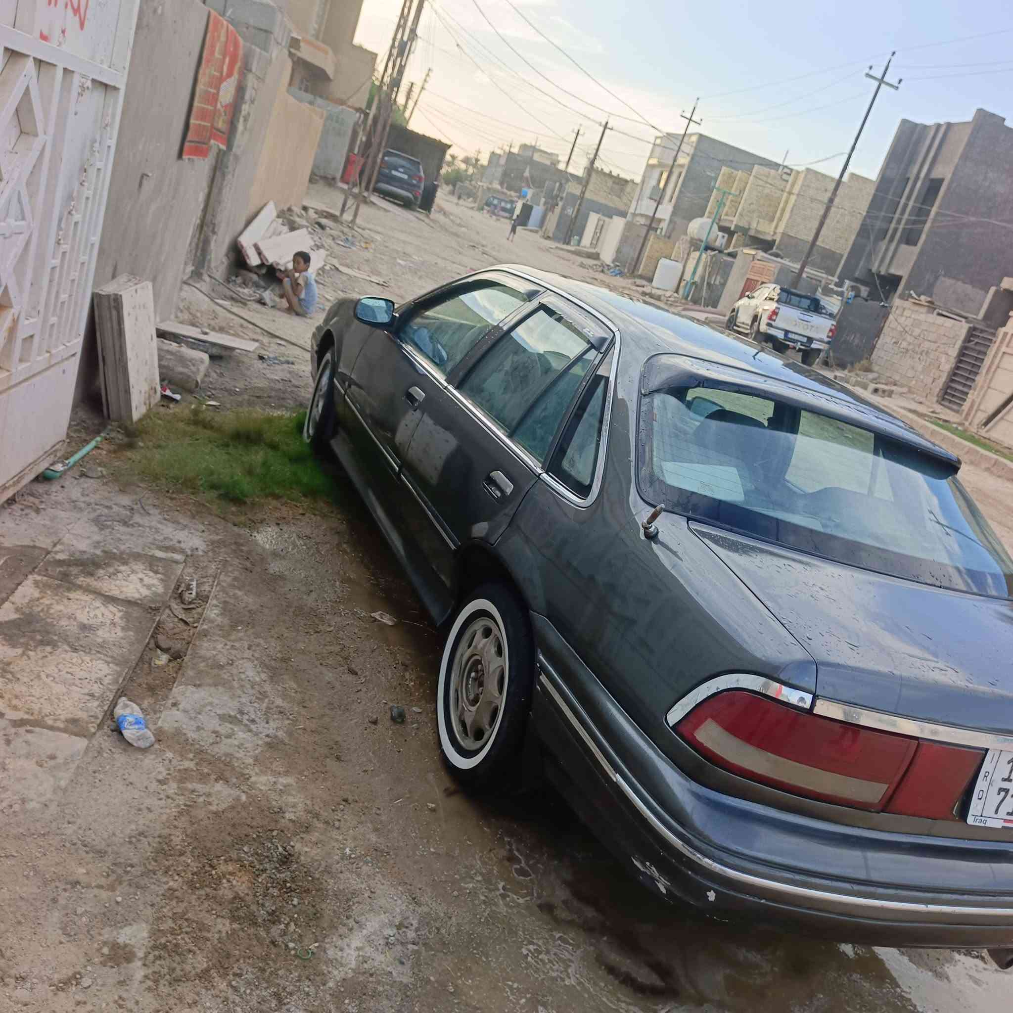 سلام عليكم برنس عادي 1994سنويه بسمي سياره مصبوغه عام جماليه مكان السياره ابوغريب سعره 25فاره يطق ابيعه عله حطته ***********
