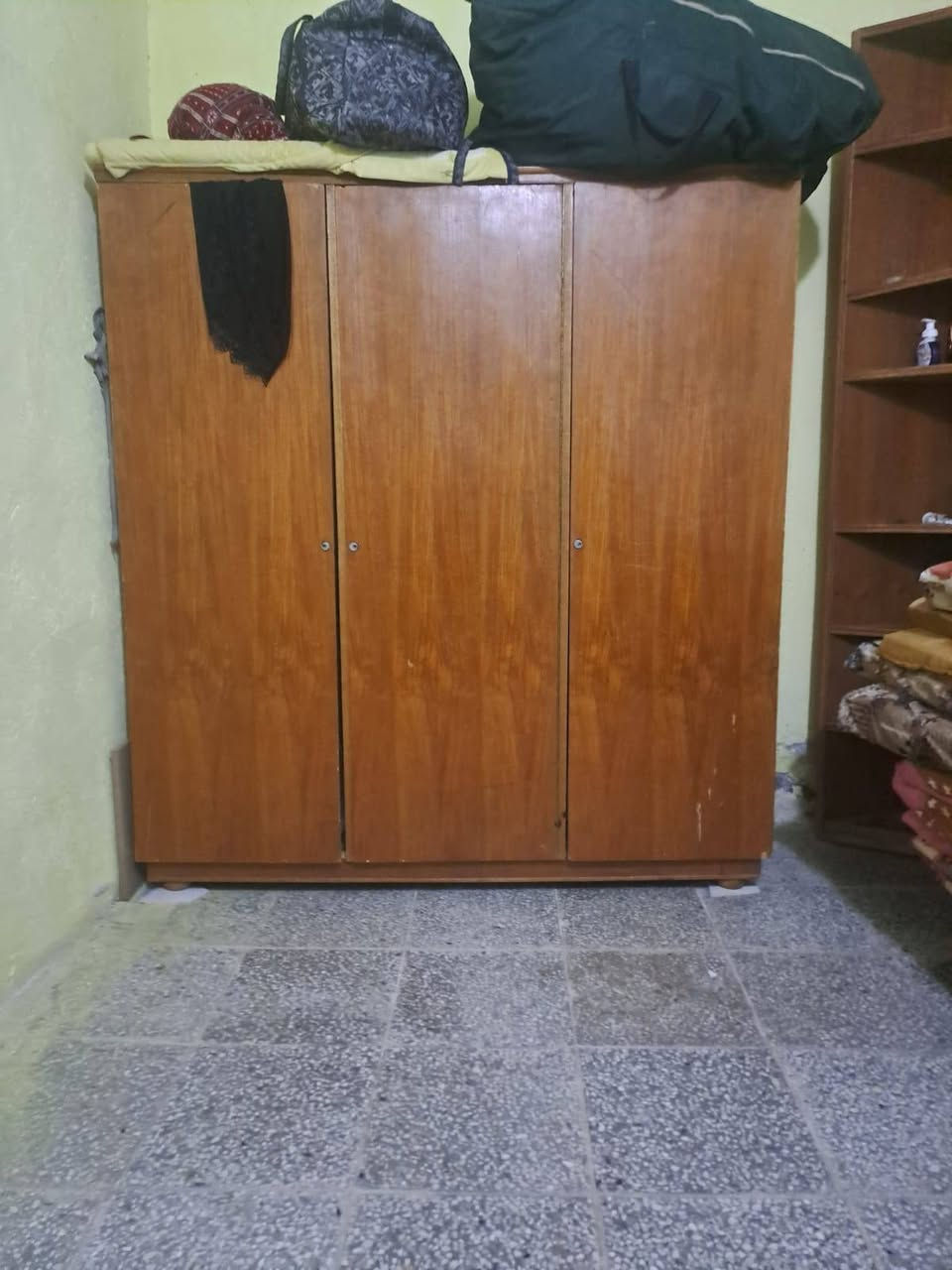 ساحبه دهون لمس  جديده ممستخدمه وكنتور نضيف جددا للبيع شراي. خاص ***********

