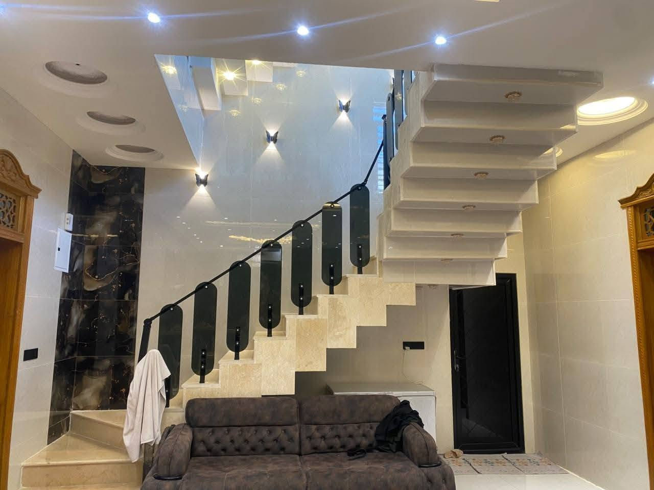 الهنديه خلف التجاري • ١٨٠م • طابقين