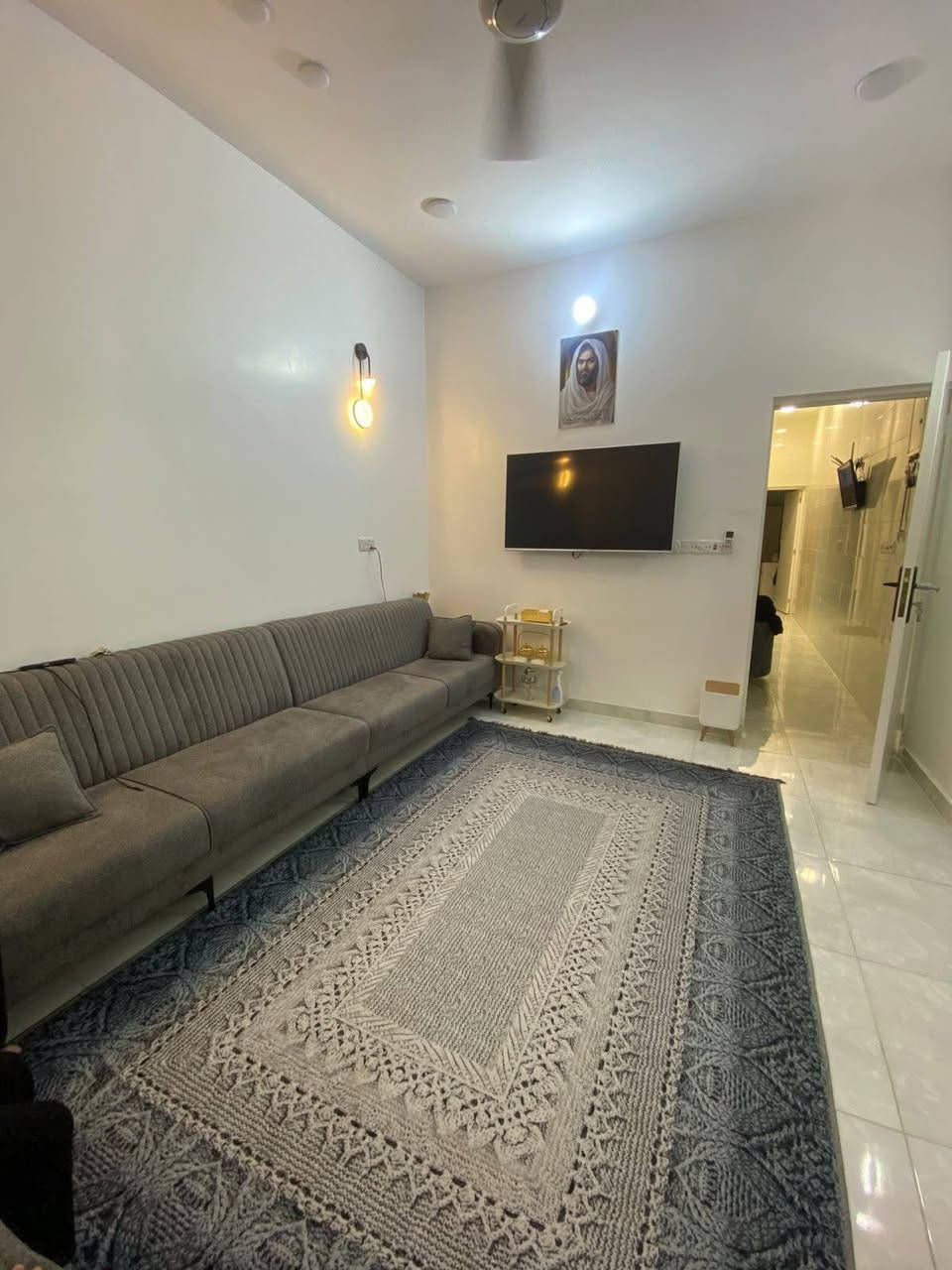 السلام عليكم
نصف قطعة للبيع في مدينة الصدر قطاع ٢٢ 

الواجه ٤ النزال ١٨  مجاور بيت المختار (ابو حيدر)

طابقين وبيتونة مسلح بناء جديد ٢٠٢٦ 

السعر ١٥٠ مليون وبيها مجال 

للاستفسار اكثر الاتصال ع الرقم ***********
