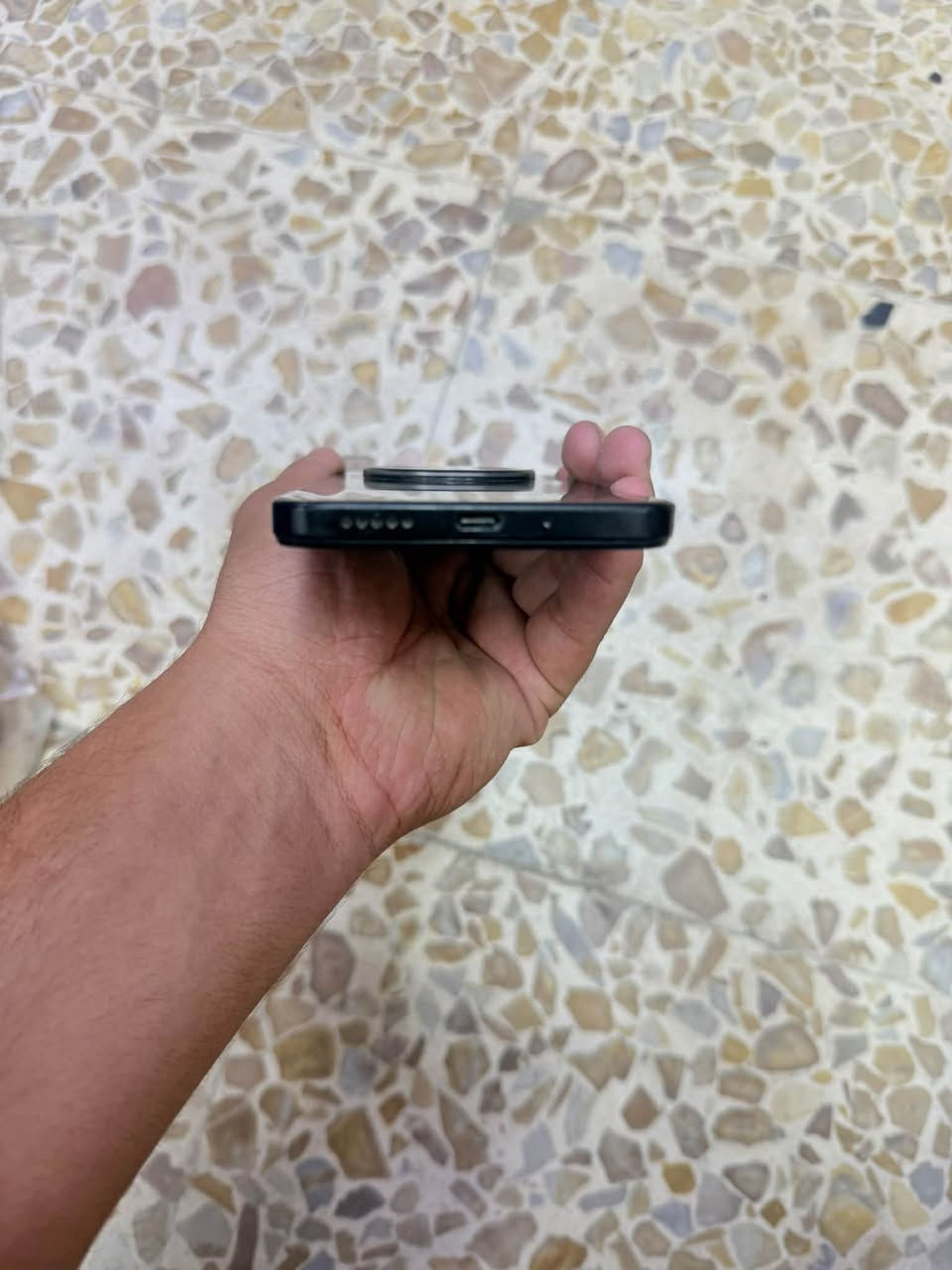 سلام عليكم شباب جهاز ريدمي 14c جهاز يخبل وكلش حلو ذاكرة 256/بطاريه 5160 جهاز خير من الله وذاكرته كلش حلوه256  جهاز كله نضيف وعل فحص تجي تفحص تقتنع  يلا تأخذ 
وسعر 160 وبي مجال لطيبين مكاني بلديات بشارع مصرف  
رقم ***********
