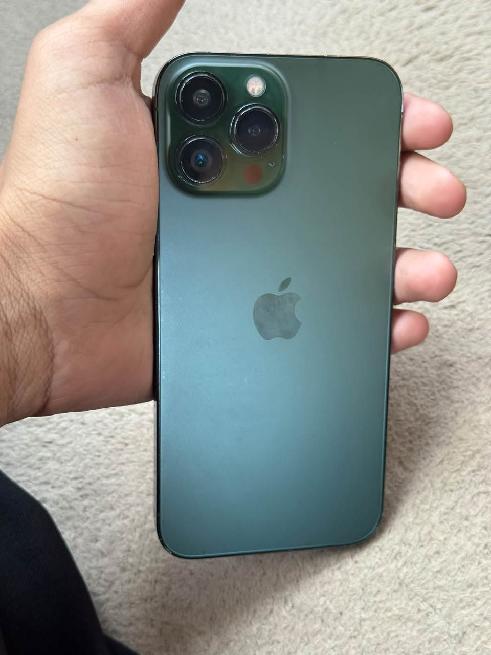 السلام عليكم 13PRO MAX شرق اوسط ماستر شرط AAAمال بيت حيل نضيف
ذاكرة 256 

بطارية 81

فقط وگع صار بي فطر بسيط بالكلاسة فقط بالكلاسة مو بالشاشة وطلع بي اشعار تبديل الجهاز ضمان من بيتي تاخذة  شرط الضمان 475 قفل قفل مكاني بغداد المشتل حي المعلمين فقط ع الرقم او واتساب فقط ***********

نص مكتوب في الصور:
- ٦:٤٢ حول الاسم iPhone إصدار iOS 26.5.2 اسم الطراز iPhone 13 Pro Max رقم الطراز MLLD3AA/A الرقم التسلسلي X4224D94TH سجل تاريخ القطع والخدمة الأغاني الفيديوهات الصور السعة ٢٥٦ غ.ب. متوفرة ٢٣٦,٧ غ.ب. عنوان Wi-Fi 4C:E6:C0:19:9D:08 Bluetooth 4C:E6:C0:0D:3C:3F