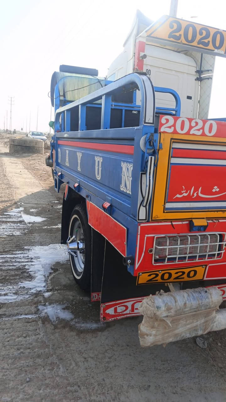 سلام عليكم 
ستوته لبيع دايوان 
مديل 20 ستوته نضيفه واحله من صوره 
ستوته رقم وسنويه جديده تحويل مباشر 
ستوته كفاله عامه 
عنوان كوت 
ينتصل هاذه رقم 
***********
 واضافه لهورن لبوش مو وياه ودمام مو وياه وشمعه مو وياه وسبير مو وياه
