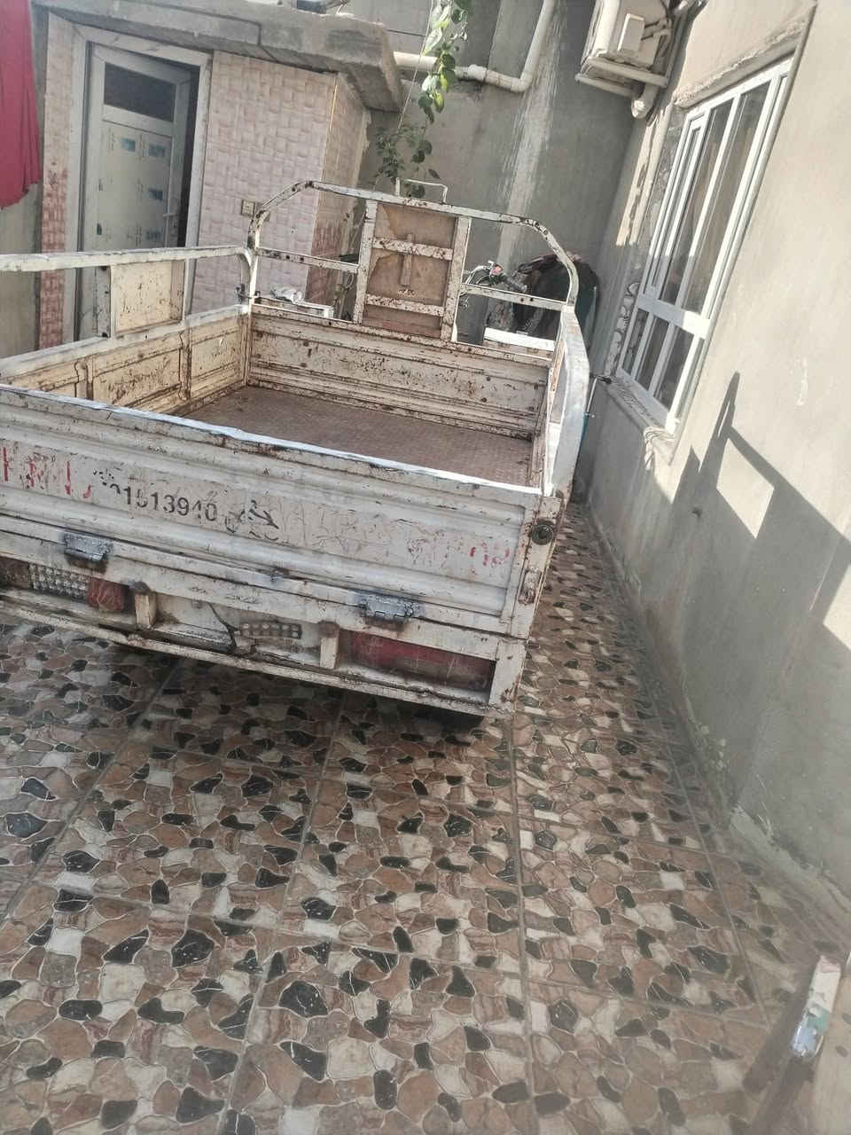 ستوته مال شغل ركبه بشرط مابيه عيب سعره ٧٧٥ بيه مجال بسيط
***********
