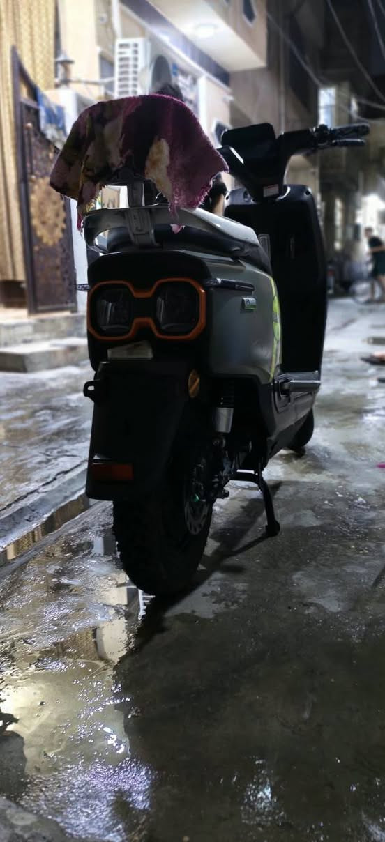 سته باتری مسطرة 23 أمبير ملف 1200 نحاس حقيقي اللون الزيتوني المميز
🔋 بطارية عالية الجودة
⚡ سرعة تصل لأكثر من   55 كم/ساعة
📍 مدى أكثر من 60 كم
↔️ إشارات يمين ويسار
💡 ضوء أمامي عالي + ضوء ناصي
💡 إضاءة جانبية
⚙️ فرامل أمامية وخلفية
💪 أداء قوي وثبات عالي
⚖️ تتحمل وزن عالي وجودة مضمونة
💰 السعر: 700دينار بيه مجال 
🤝 بيها مجال 

📍 العنوان: بغداد - كاضميه
📞 رقمي *********** بي وتساب
