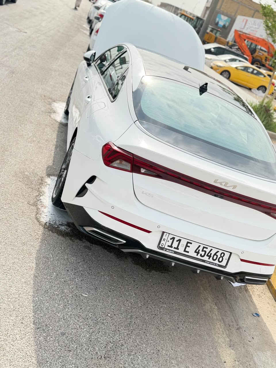 K5 2023
خليجي فول مواصفات 
بانوراما 
كامرة 
حساسات 
ويل كروم 
شاشة 
مري شفط 
5 وضعيات قيادة 
لايت 4 عدسات 
محرك 2000 دوش گير at 
تشغيل عن بعد 
ماشية 56 
السيارة بيها بارد 3 مكانات 
190 سعرها مكان السيارة الناصرية - سوق الشيوخ 
***********
