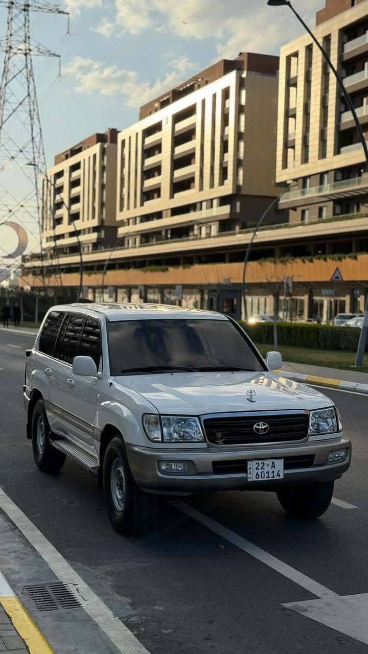 ٢٠٠٣ • جير عادي • كاميرا