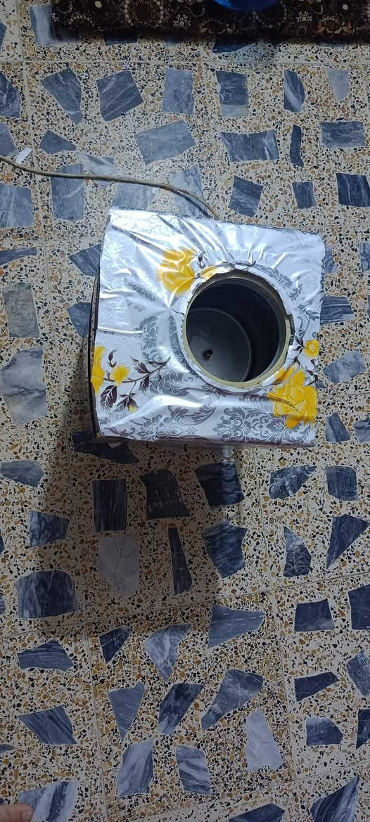 براد ماء منضدي شغال عل فحص
ماطور بلادي حار بارد مي ثلج بي عل شغل تشوف بعينك كشر وسط 
معروض ب 40 الف وبي مجال بسيط
رقم الهاتف :ـ
***********
