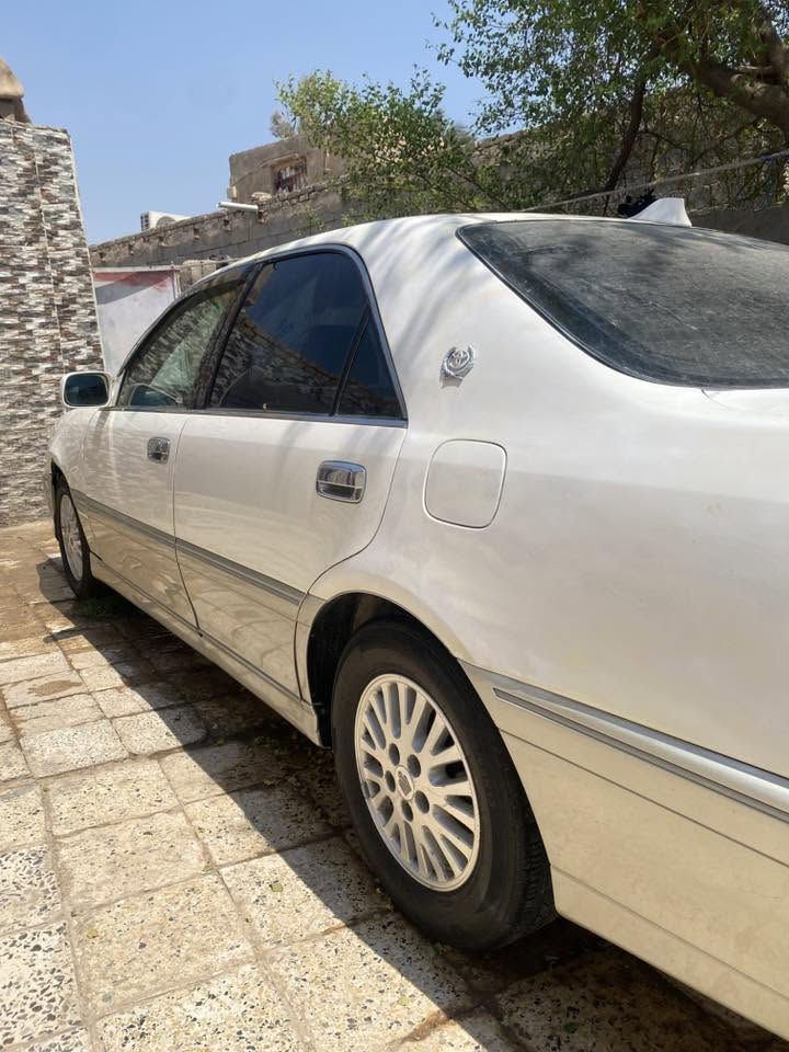 ملكه ادوات ديفور صغير رقم انكليزي ع البليته متوم كشنات كهربائي مري شفط برده خلفي تايرات جدد تبريد نقصه راديتر  مكاني شطره سعره 25وبيه مجال   ***********
