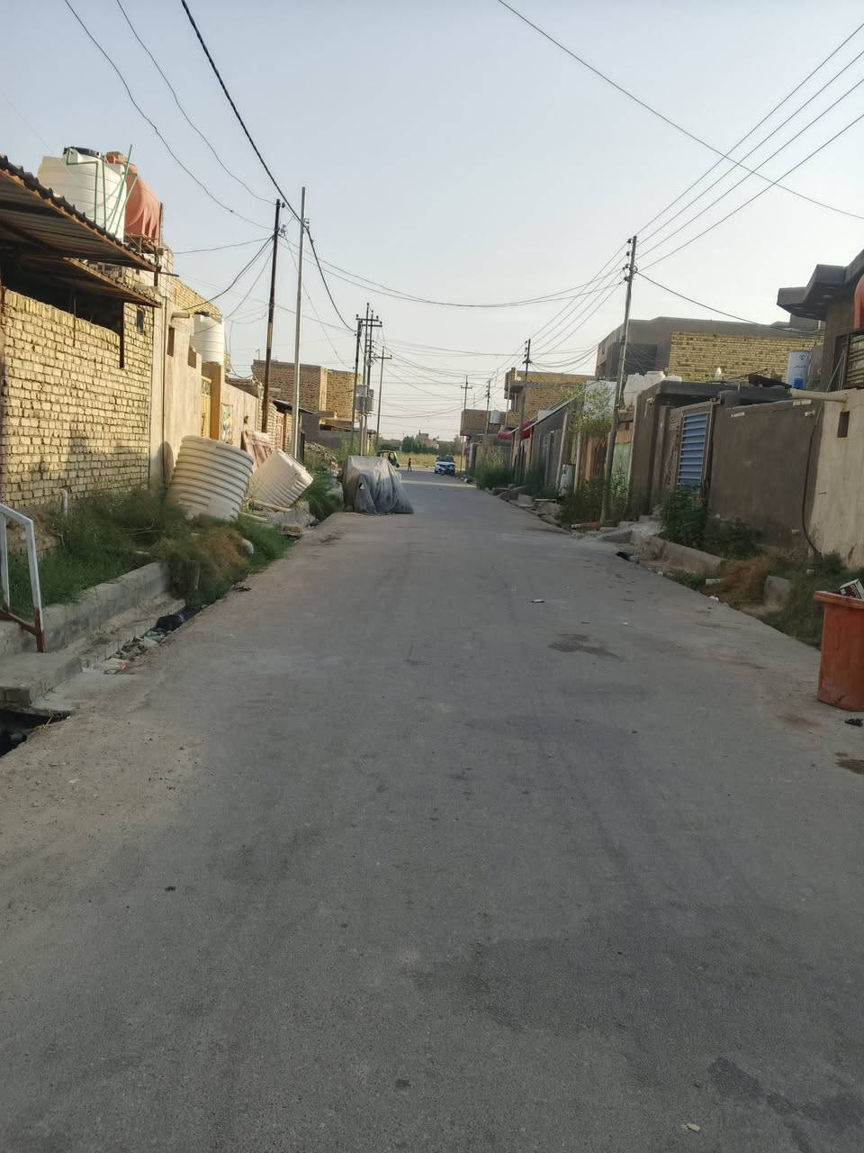 للبيع مساحه 100م بناء كونكريت والبيت كله دنك قضاء الرفاعي التفيج قرب مدرسة دار البيضاء ***********
