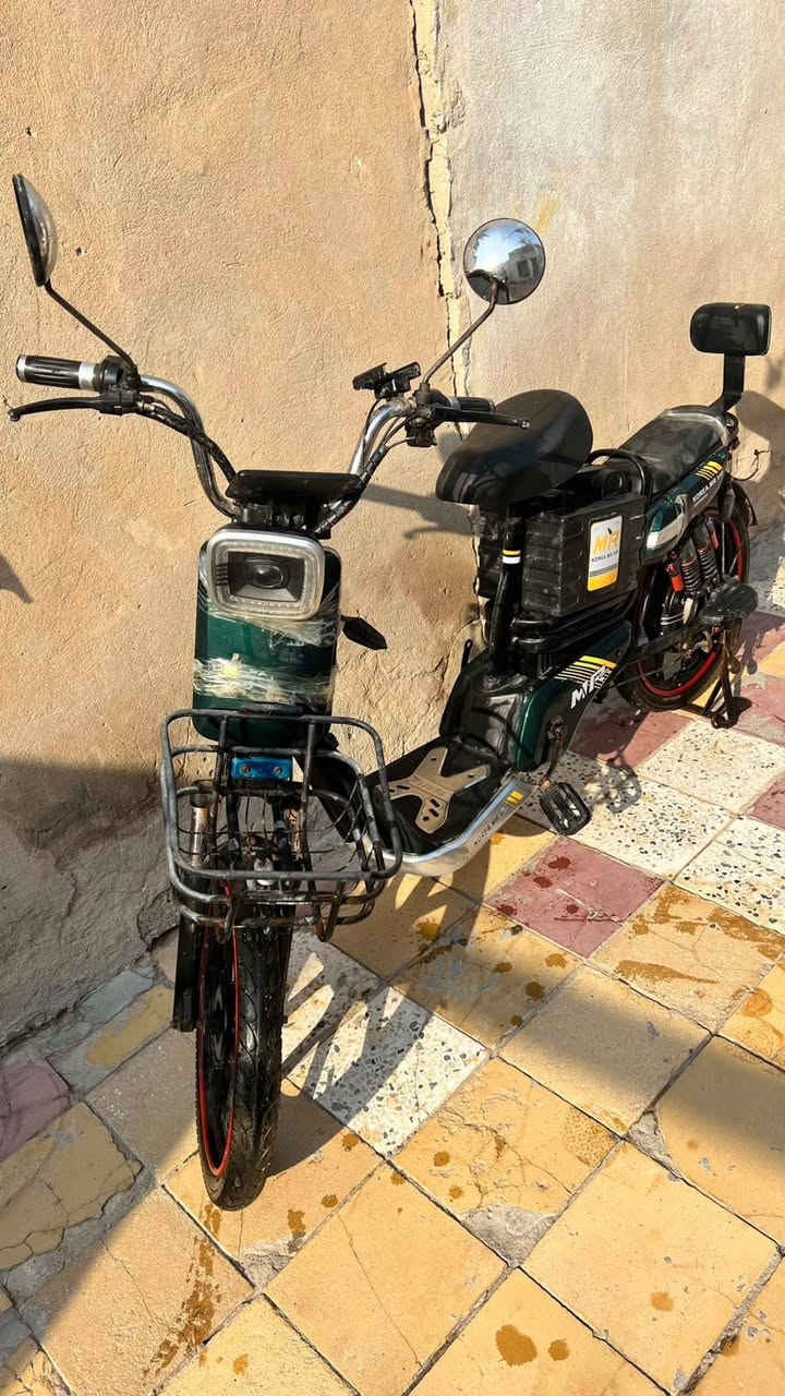 شحن • ناقصه بطاريات • جديدة
