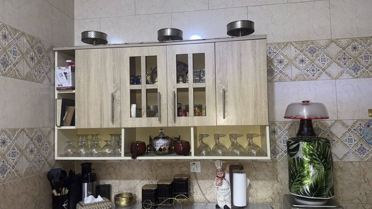 كاونتر نظيف جدا السنك مرمر
المكان كويتي  السعر ٢٥٠ وبي مجال للشراي الاتصال ***********

