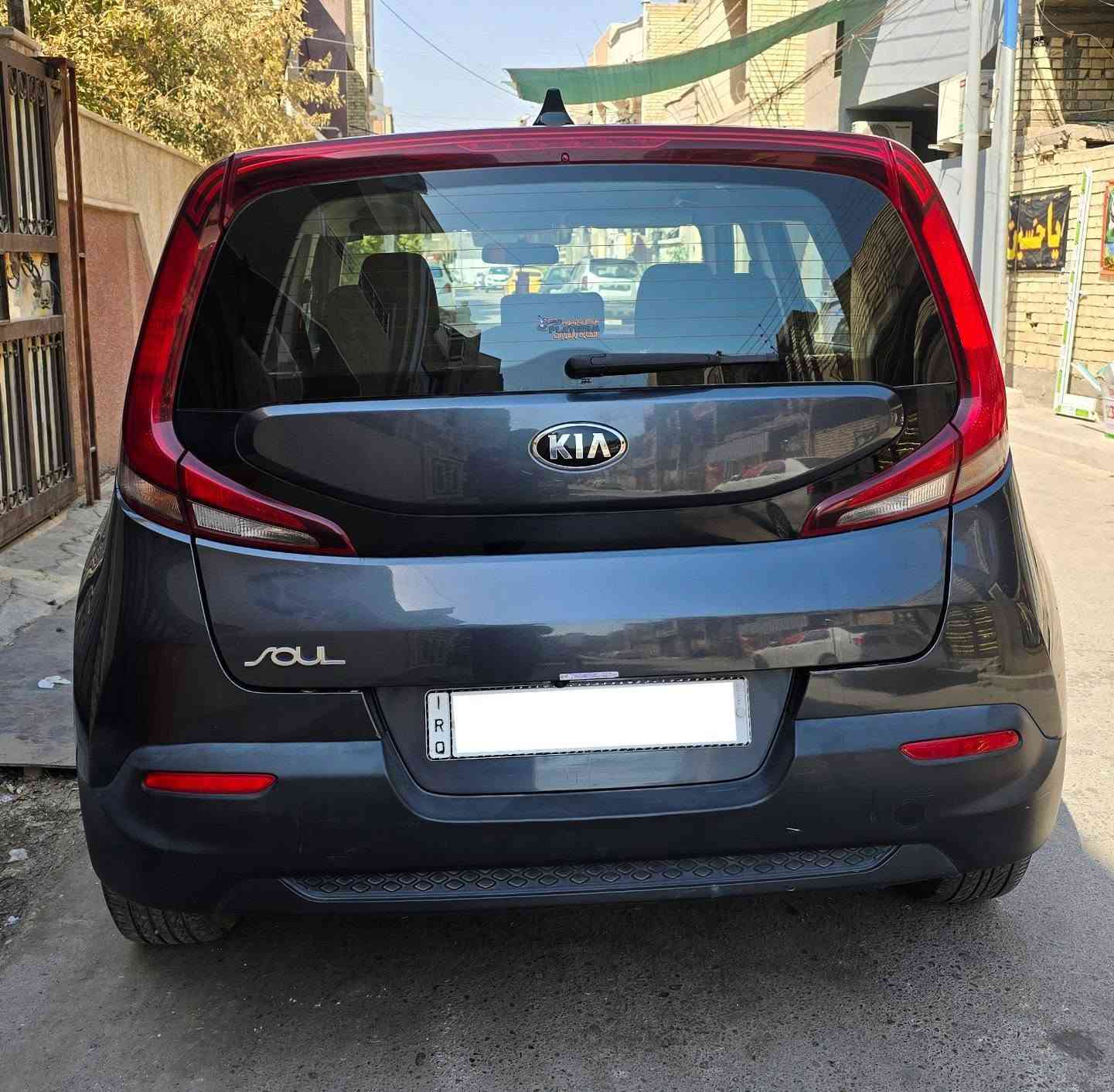 للبيع: كيا صول موديل 2020 (تفاصيل السونار موضحة بالصور) 🚘
🔷 الموديل والوارد: 2020 - وارد أمريكي
🔷 المحرك: دوش (DOHC)
🔷 العداد: 50 ألف كيلو متر فقط
🔷 الكير: أوتوماتيك اعتيادي (6 نمر) المرغوب ممتاز بالازدحامات وميحمى
🔷 التبريد والمحرك:
• الفريز جديد مبدل قبل شهر وعليه ضمان سنة كاملة
• المحرك والكهربائيات بحالة ممتازة وبشرط النظافة 
🔷 البدن والضرر:
• التفاصيل الكاملة والدقيقة للصبغ والتعديل وضرر الشاصي الأمامي واللغد موضحة في صورة تقرير السونار المرفقة ويا المنشور
💸 السعر: 130 ورقة وبيه مجال بسيط للشراي
📍 مكان السيارة: بغداد
📞 للتواصل والاستفسار: ***********

