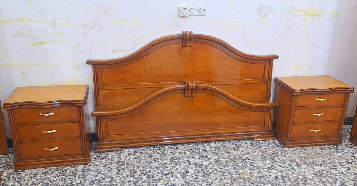 غرفه أربع ابواب ملحق داخل خارج صاج الخارج٥ملم والداخل 5ملم غرفه تفصال درجه اولى السعر 700 التوصيل داخل بغداد مجاني والمحافظات بكروه للحجز والاستفسار الاتصال على وات ساب ***********
