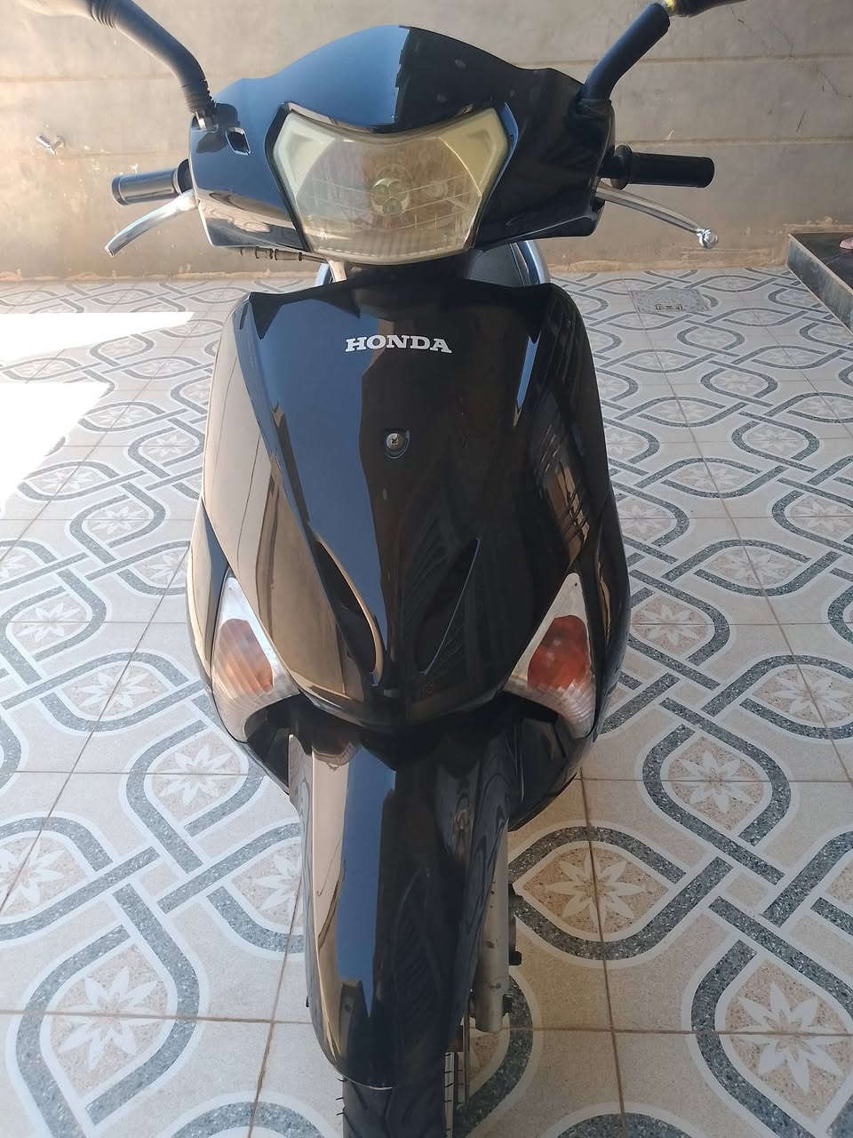 ليدي حديث
للبيع 🛵
دراجه فووول نظافه
مجفت مره وحده فقط
المكينه ينرادلها فيلس فقط
تخم تاير جديد
مال جناي مو بياع شراي
السعر 900 وببها شوي مجال
للطلب والاتصال على هذا الرقم
***********
