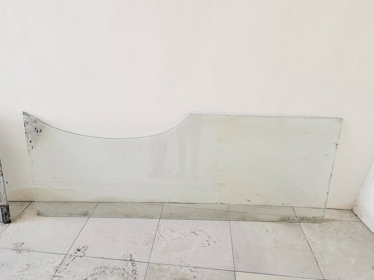 سلام عليكم جام خانه مستعمله للبيع 5 قطع.... قطع 2 بيهن كسر موضحات بل صور مكاني قضاء النصر، ***********
