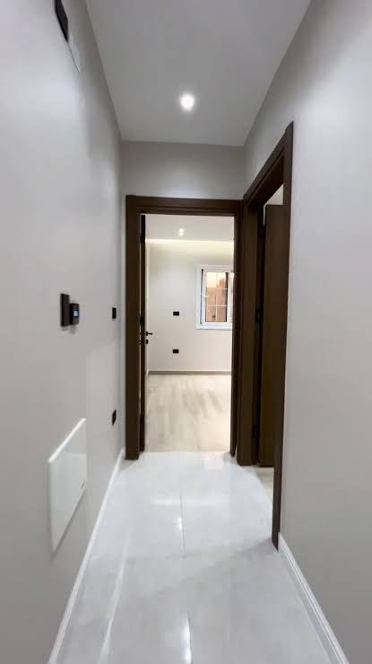 الصباغ ابو حسين الصباغ معالجة الرطوبه طلس عام سنفره صبغ سيراميك ***********

