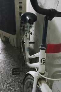 باسكل حجم 26 لون ابيض خفيف باسكل يخبل الغرض من البيع ماكو مكان اله
