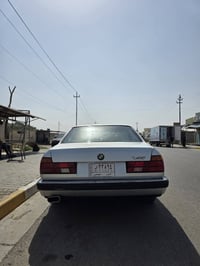 بي ام 740 • ٤٠٠٠ محرك • سنويه ساقطه