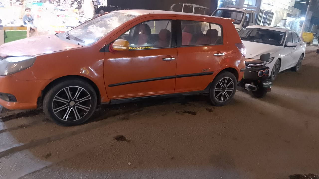 جيلي ام كي كروز • مكان بابل • بنزين