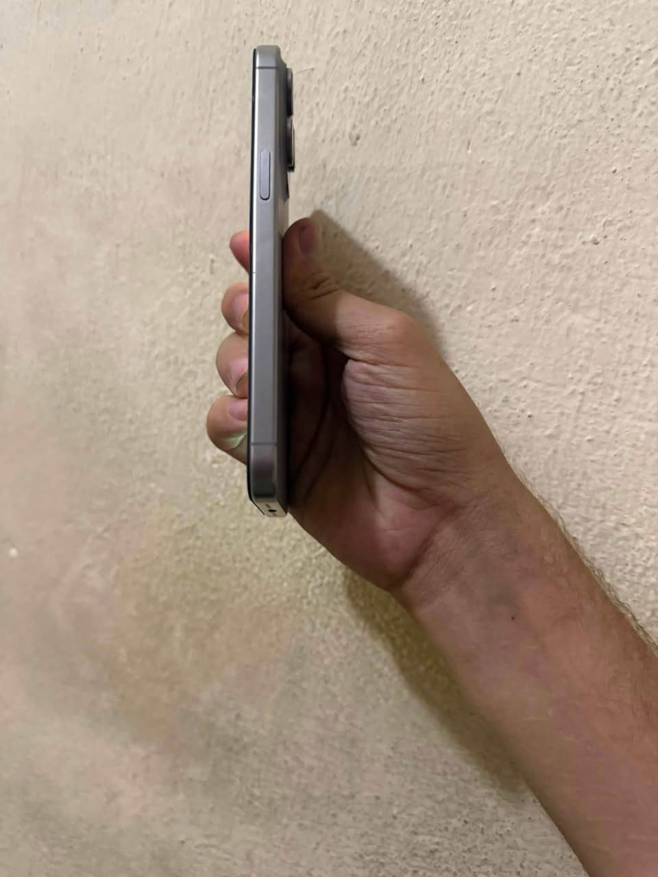 ايفون 15 برو ماكس ذاكره 256 بطاريه 80
مستبدل شاشه اصليه فقط باقي كله شغال
شرق اوسط   نضيف جهاز 100‎%‎ 
السعر 775 بي مجال بسيط فقط جهاز
بدون ملحقات مكاني بغداد   
رقم ***********
