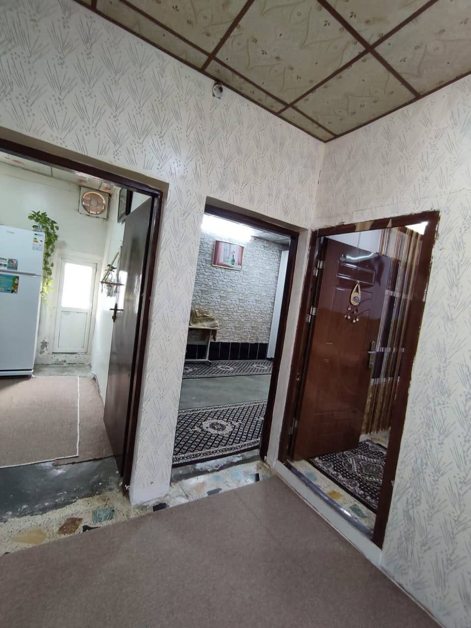 📢خانو بۆفرۆشتن
♦ناونیشان:کەلار/کوڵەجۆیەکان پشت دیوان مۆڵ
💶نرخی 350گەڵا مامەڵە
📐ڕوبەر:230مەترە ڕوی سلێمانیە
🔹کۆڵانی فراوانە بڕینی نییەوەرەقـەی تاپۆی بـۆ کـراوە بـەنـاوی خاوەن ماڵە
🔹4ژووری تێدایە پێک دێت لە ژووری مێوان وهـۆڵ و ژووری نوستن و مەتبەخ
📠 ***********
