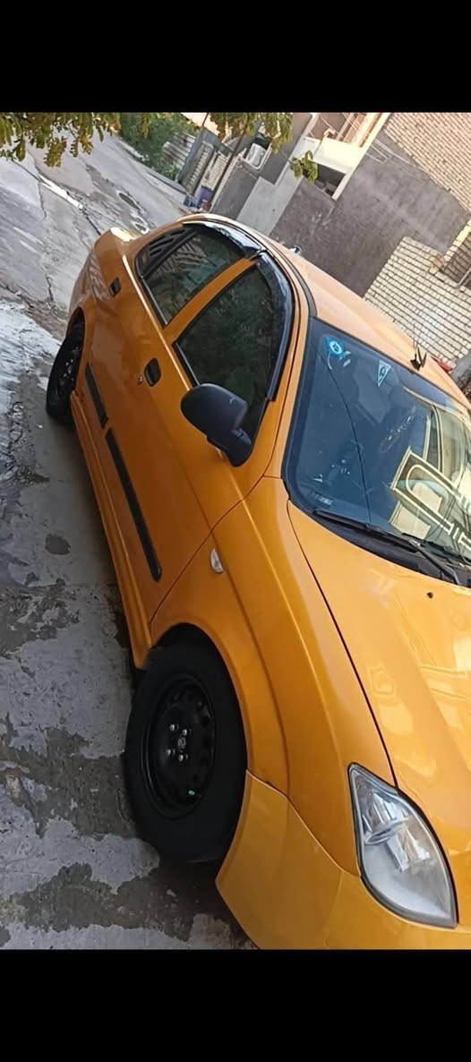 سلام عليكم طيبه 18 سياره بلاديه بيه بس جاملغ سياره كامله وخير من الله كير محرك بيه شلعه تشلع الكاع تخم تاير اربعه جواها شاشه كامره سنتر لك رقم بغداد نكليزي  سنويه ل29 
سعر 44وبيه مجال بسيط مكان سياره بغداد النهروان 
مراوس هم ترهم 
***********
