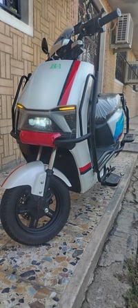 دراجه شحن سكنس جديده جدآ استخدام كم مره بعدها بلزكات الشركه كفاله من ك...