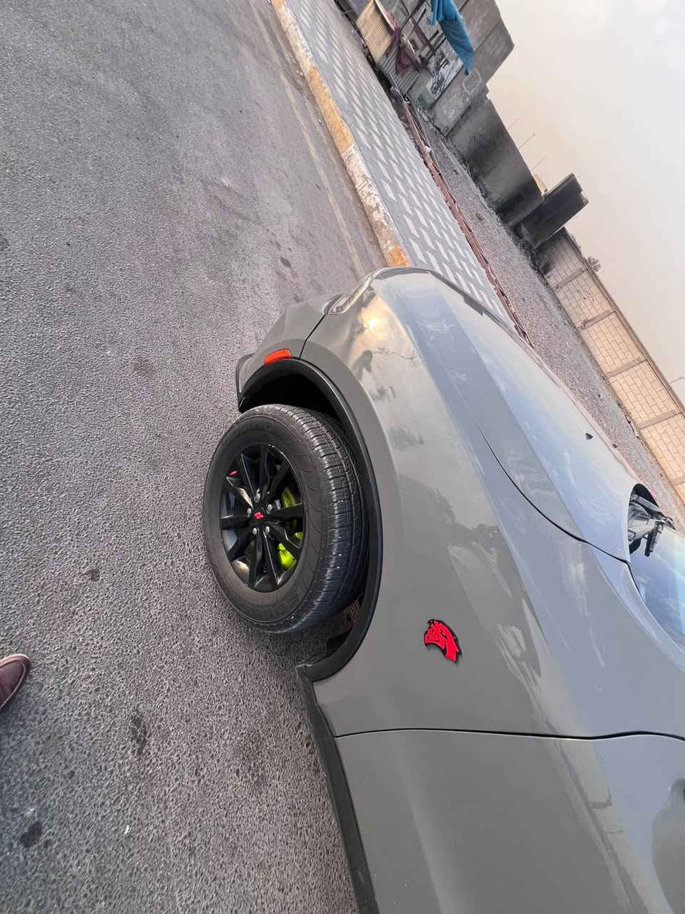 السلام عليكم من رخصت الاخ ادمن الكروب دوج دورنكو موديل 2023
محرك 6 سلندر /3600 على وضع الشركه مامفتوح
وارد امريكي تبديل بس دعاميه
 اسود مخمل
مواصفات السياره
SXT
توقف ذاتي تحكمات
رادار جانبي
شاشه كبيره كامر 
لون مميز سمنتي
بسمي رقم بغداد تحويل مباشر
العنوان بغداد النهران
***********
***********
