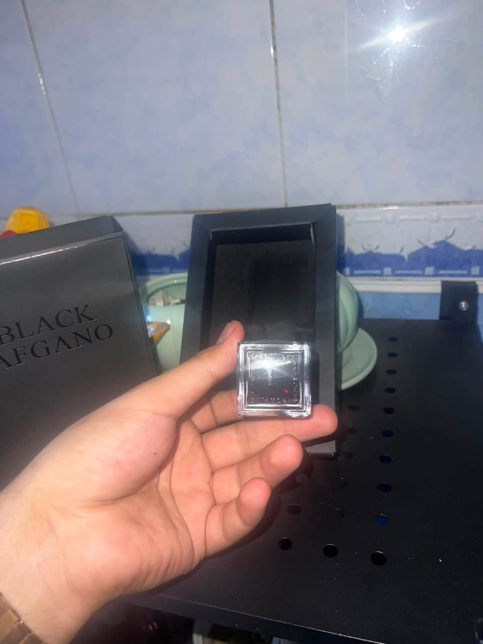 عطر بلاك افغانو لأصحاب الذوق الرفيع النادر 
سعر 30 الف توصيل مجاني 
مستخدم 7 رشات
واتس / ***********
