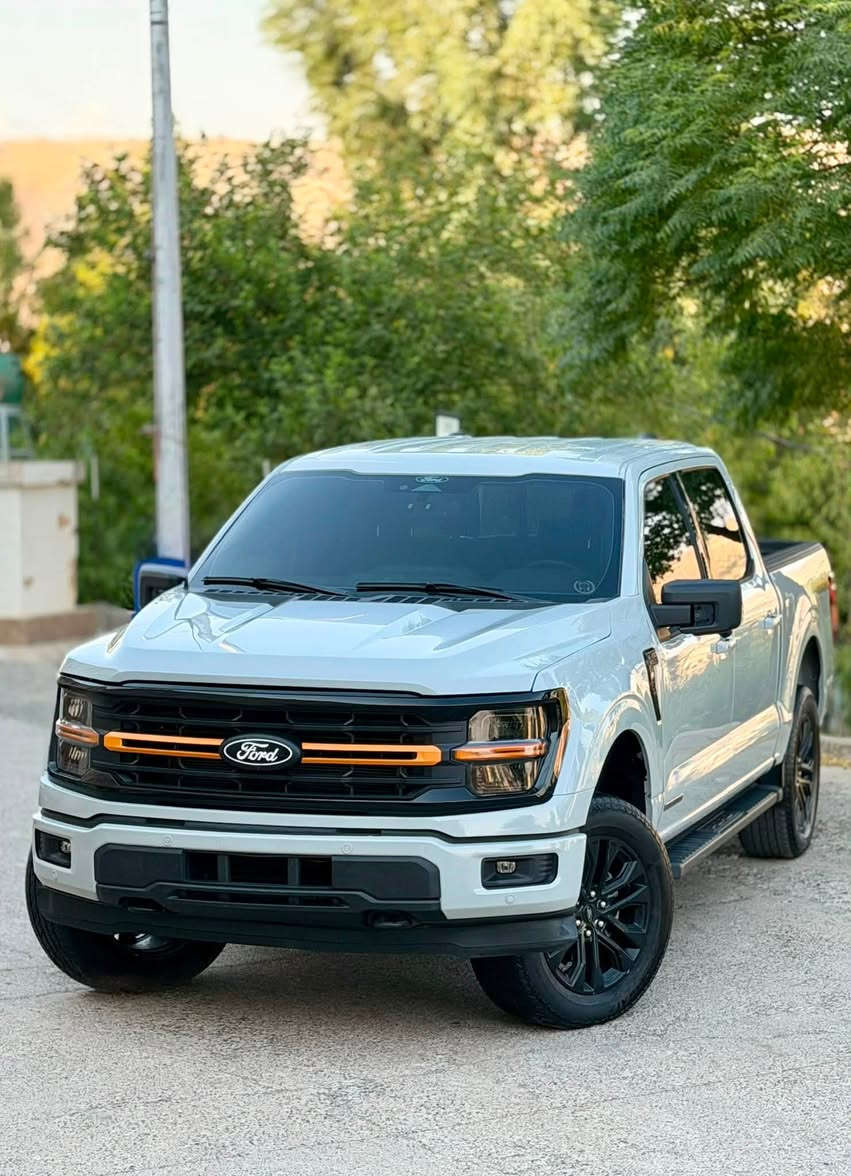 عربی ـ كوردی
F-150 هایبرد 2024

اللون : سموك

فۆرد F-150 مۆدێل 2024- Hibrd 

فول فول مواسەفات تەنها پانۆراما نیە .

🔹بزوێنەر 3.5 V6) Power Boost - توين تۆربۆ )

هێزی 455 هۆرس پاوەر . 

🔹بزوێنەر مرغوب و ئیختساد بۆ هەموو جۆرە بەنزینێک کێشەی نیە . 

🔹ماوەی رۆشتوو : 17 هەزار .

‎مواسەفات سەیارە /

🔸 هایبرد

 🔸گێر لە عەرز.

🔸دەرگا گەورە بۆدی کورت 

🔸4 * 4 دبل اكسل

 🔸دوو ئینج بەرزی شەریکە  Leveling kit 

 🔸ئۆتۆ پارك.

 🔸ئۆتۆ ستار ستۆپ.

  🔸ئۆتۆ هۆڵد.

🔸گێچ كامل ئەلیكترۆنی

🔸 كۆدی دەرگا

🔸 شەحن وەیار لیس

🔸دبل گزۆز - گزۆز راپتەر .

🔸شاشە گەورە 12 ئینج .

🔸كوشن سەكن و سایەق كارەبایی .

 🔸كوشن تەبرید.

🔸دژە خلیسك و قفلی ئەكسل

🔸گێر ئۆتۆماتيك 10 نمرە .

🔸5 کامێرا و 360 پلە . 

🔸 بصمه .

 🔸بریك بصمە

🔸شەغال.

🔸 رادار 360 پلە .

🔸 خەتی جادە .

🔸6 مۆدی لێخورین . 

🔸نیزامی Apple CarPlay & Android Auto

🔸لەگەڵ  SuperCrew .

🔸لایت LED . 

🔸فوول Auto ، LED لەگەل سورانی تایەکان  .

🔸پشت و پێش حەساس . 

🔸ویل لاریات .

🔸ئاوێنە رادار و دژە فوول .

 🔸لایت و فول ئۆتۆ .

▫️زۆر مواسەفاتی تر تەنها پانۆراما نیە .. 

🔷بێ مەسرەف هەموو شتێک بەشەرت . 

🔷رەقەم کاتی کوردستان . 

🔷نمونە لە جوانی بێ قەپ و قۆپ . 

♦️جاملغی پێشەوە لای سەكن دوو شوێنی زۆر بچوكی كارتە لەگەل دوو بست لە بۆدیەكەی بۆیاغە باێ ناو گرتن بێ شانسنی بێ شوخت بە شەرتی رەقەم .

 

رەقەم كاتی ٣ مانگی لەگەڵدایە.

نرخی : 390$ گەڵا و معامەلە . 

ژمارە موبایل و واتساپ  :*********** 

—————————————————————

فورد F-150 هابرید (Hybrid)

اللون: سموك 

فورد F-150 موديل 2024 - هابرید (Hybrid)

فول مواصفات عدا البانوراما.

🔹 المحرك: 3.5 V6 (باور بوست - توين توربو)

قوة 455 حصان.

🔹 محرك مرغوب واقتصادي، يقبل جميع أنواع البنزين بدون مشاكل.

🔹 الممشى: 17 ألف.

مواصفات السيارة:

🔸 هابرید

🔸 گير أرضي (منقلة گير في الكونسول الوسطي)

🔸 كابينة مزدوجة (سوبر كرو - SuperCrew) مع حوض قصير

🔸 دبل اكسل (4x4)

🔸 ارتفاع وكالة 2 إنش (Leveling Kit)

🔸 بارك آوتوماتيك (Auto Park)

🔸 نظام توقف المحرك الذكي (Auto Start-Stop)

🔸 نظام التثبيت المؤقت (Auto Hold)

🔸 شاشة عدادات كاملة إلكترونية

🔸 بصمة أبواب (رقم أو كود سري على الباب)

🔸 شاحن لاسلكي (Wireless)

🔸 دبل صالنصا (گزوز) - عادم رابتور

🔸 شاشة كبيرة قياس 12 إنش

🔸 كراسي السائق والراكب كهربائية

🔸 كراسي تبريد وتسخين

🔸 مانع انزلاق وقفل دفرنس (أكسل)

🔸 گير آوماتيك 10 سرعات

🔸 5 كاميرات بنظام 360 درجة

🔸 تشغيل بصمة

🔸 بريك بصمة (إلكتروني)

🔸 إضاءات الطوارئ الجانبية (شەغال)

🔸 رادار 360 درجة

🔸 نظام الحفاظ على المسار

🔸 6 وضعيات قيادة

🔸 نظام Apple CarPlay و Android Auto

🔸 أضواء أمامية LED

🔸 إضاءات أوتوماتيكية بالكامل مع نظام الالتفاف مع العجلات (Adaptive Cornering Lights)

🔸 حساسات أمامية وخلفية

🔸 رنجات (ويلات) لاريات

🔸 مرايا بنظام الرادار ومضادة للوهج (تعتيم تلقائي)

🔸 أضواء أمامية أوتوماتيكية بالكامل

▫️ والمزيد من المواصفات الأخرى، فقط بدون بانوراما..

🔷 بدون أي مصاريف، كل شيء بشرط الفحص.

🔷 رقم أحدث (مؤقت) لإقليم كوردستان.

🔷 نموذج في الجمال، بدون أي دقات أو طسات (خالية من التعديلات).

♦️ ملاحظة الحادث: الجاملغ الأمامي (رفرف) جهة الراكب فيه ضربة كارت بسيطة في مكانين، مع صبغ حوالي شبرين من جسم السيارة (بدون ما يوصل للداخل أو الشواصي، وبشرط التسجيل).

♦️ رقم مؤقت لمدة 3 أشهر

السعر: 39000 دولار ($390) وقابل للتفاوض.

رقم الهاتف والواتساب: ***********
