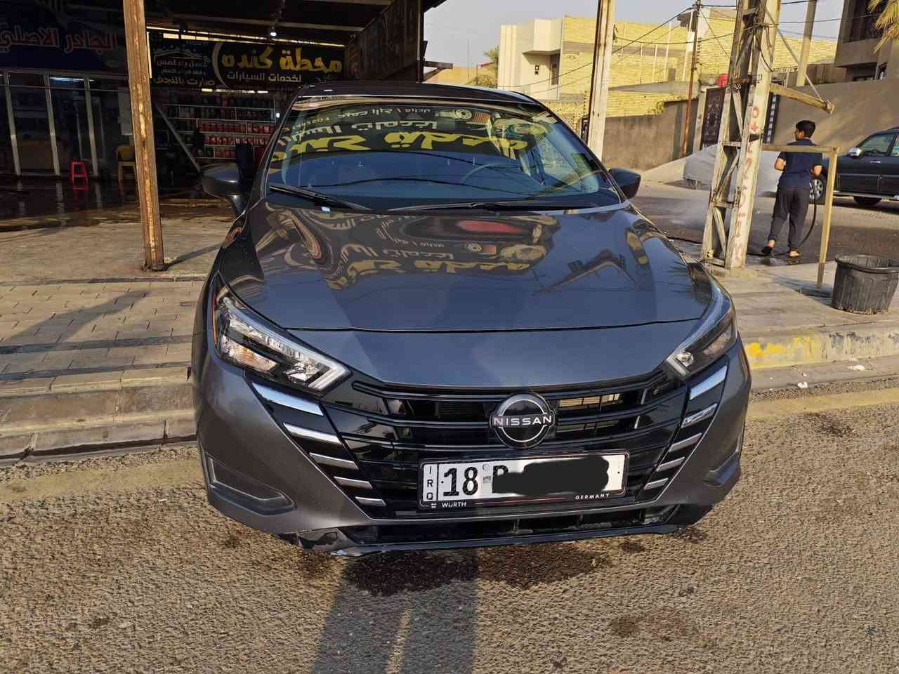 @إشارة 
🚗 نيسان فيرسا 2025 S
🌏 وارد أمريكي مكسيكي 
🔺 مواصفات السيارة
▪️ فئة S
▪️ رادار ، 
▪️ تحديد مسار
▪️ مانع تصادم
▪️ سنتر لوك
▪️ غاز بلادي
🔺 معلومات السيارة
▪️ موديل 2025
▪️ ماشية 18 ألف ميل
▪️ رقم بابل
▪️ بأسمي 
▪️ السيارة نظيفة من الداخل
🛠️ الضرر
▪️ ضربة بنيد وجاملغ أمامي جهة السايق بأمريكا 
▪️الغاز  بلادي وما مبدل يعني الضربة ما واصله للشاصي
 3N1CN8DV2SL823217     شوف حادثها بالجوجل 
📍 مكان السيارة
▪️ النجف
📱 رقم صاحب السيارة
***********
السعر قفل وغير قابل للنقاش 135 ورقة
