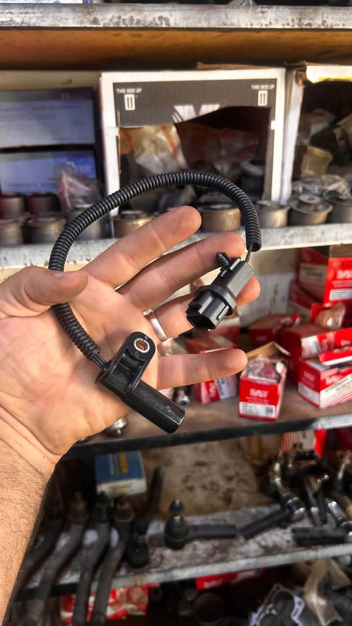 سلام علیکم 

حساس کرنک نوعیة شرکە  وبیها کارد ضمان 

جیب jeep کراند شیروکی 99-2004  

مفرد و جملە 

عنوان 
کرکوک سایدین کراج شمال
کرکوک سایدین بنجا علي قریب من مستشفی اورام 

توصیل جمیع محفظات العراق

***********یونس 
***********مصطفی
