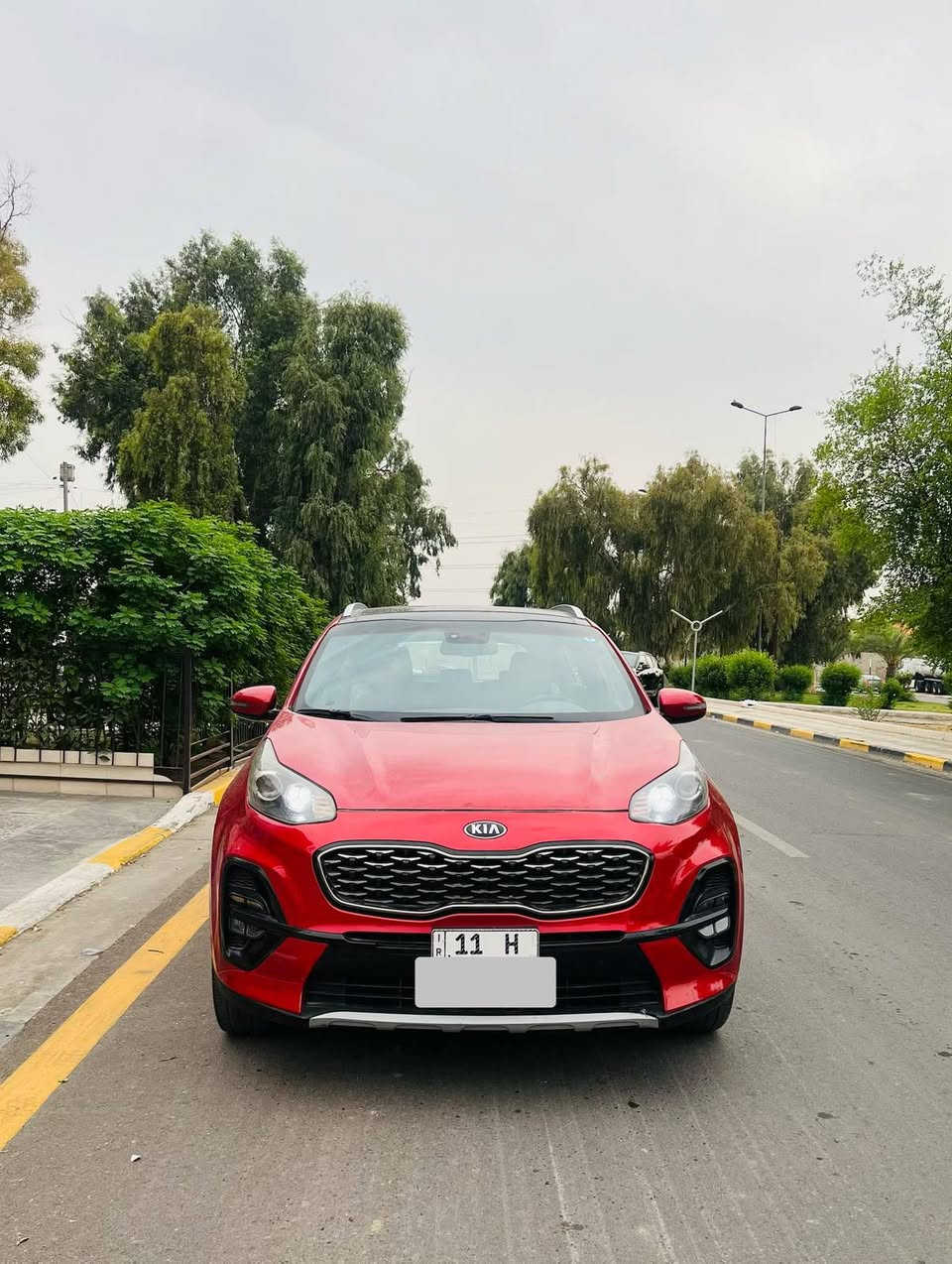 سبورتج خليجي
موديل 21 جي تي لاين 
ماشي 100 الف 
بيه صبغ دعامي امامي 
وبارد باب وره صدر 
محرك مفتوح 
محرك 2000 الفين دوش 
بنراما 
بصمه 
كراسي كهرباء 
جنطه كهرباء 
شاش نفكيشن 
رقم بغداد بسمي 
مكان سياره حي جامعه 
تلفون *********** سعر 172ورقه بيه مجال بغداد, العراق
