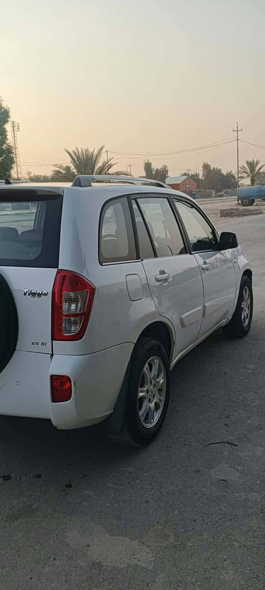 السلام عليكم ورحمة الله
من رخصة الأدمن المحترم 
تيگو موديل ٢٠١٥  سنويه نافذه
رقم قادسيه حره
المالك يمي جاهز للتحويل
السياره ابلاديه بدون صبغ فقط بارد بل چاملغ الامامي الايمن اثر طخه خفيفه محرك جيد حداديه جيده كهربائيات كله شغاله عل وضع الشركه 
تخم تاير نضيف 
مكان السياره بابل الطليعه 
السعر المطلوب ٥٢  ورقه وبيه مجال للأستفسار الأتصال على الرقم  ***********
