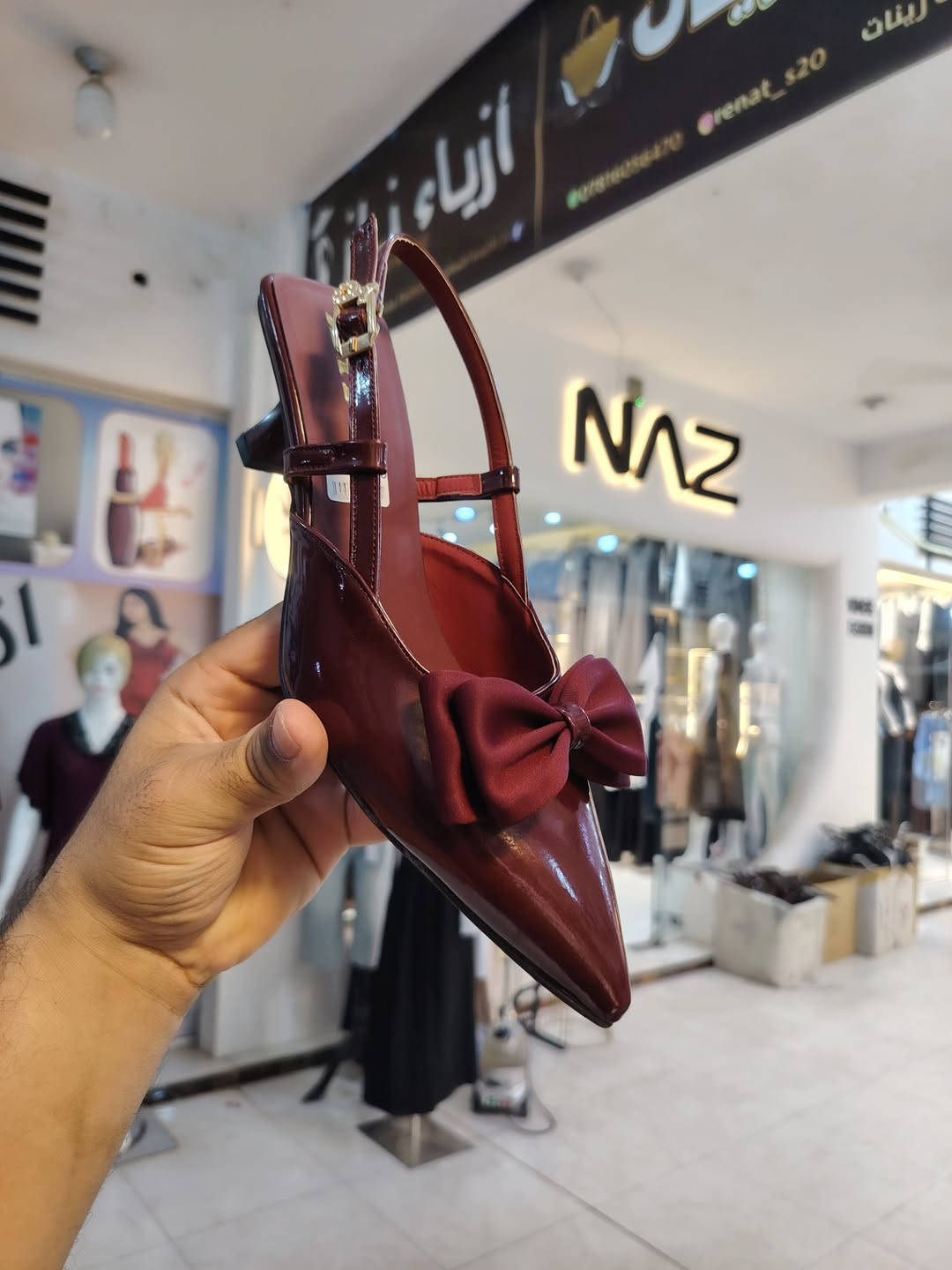 حذاء تصميم زارة كوالتي جدا راقي ارتفاع 5سم
قياسات من 37الى 40 متوفر ب5الوان كما موضح بالصور
عنوان المحل ديالى المقدادية حي المعلمين شارع المخضر مجمع العزاوي مقابل أزياء ناز
يوجد توصيل
واتساب ***********
