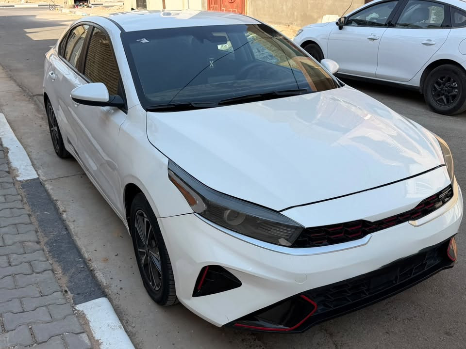 سلام عليكم كيا فورتي 23رقم كربلاء باسمي بيها قطعة تبديل وأربعه صبغ ماشيه 90الف مكاني كربلاء السعر 130وبيها مجال ***********'ى***********بيع فقط بدون مراوس رقم الشاصي 3kpf24ad4pe605637
