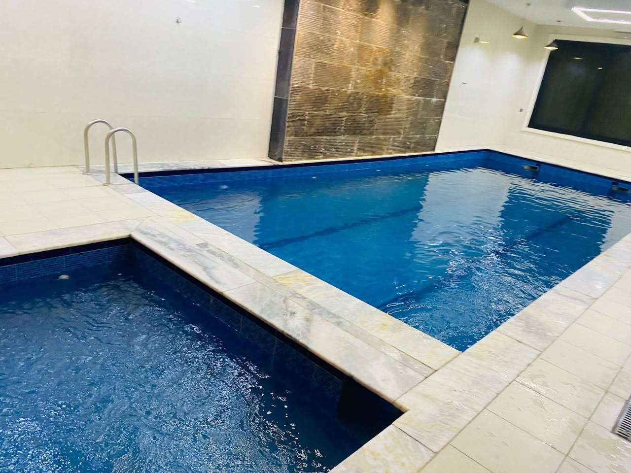 البوعيثة الخميس • مزارع • مسبح مغلق