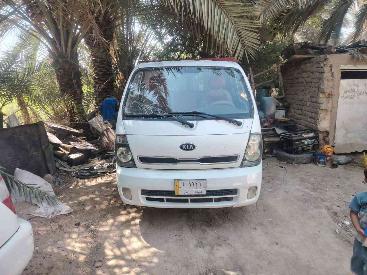 سلام عليكم بومه موديل 15 سياره جاهزه ربع مذب عليه بيه طخه بصيطه بل تكمه فقط مراوس بزغيره او بيع عادي سياره جاهزه ربع مذب عليه كبل لشارع ***********
