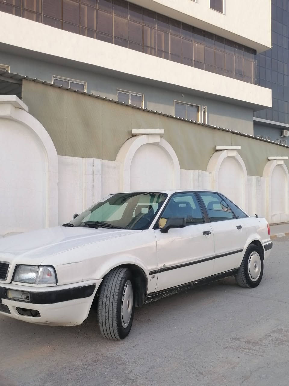 السلام عليكم
للبيع اودي نفخ
  موديل 1992
حجم السياره 80
حجم المكينة 8.0
محرك و كير شرط لا صرف و لا نفخ 
كير عادي 
طخم امامي و خلفي جديد 
رقم جديد مسطرة 
سنوية جديد الى 2029
صبغ حزام جمالية 
اربع تايرات جدد 
داخلها نضيف 
سياره ما يعوزها دينار 
السعر 32 ورقة
للاستفسار اتصل عالرقم 

***********
*********** بي واتساب
