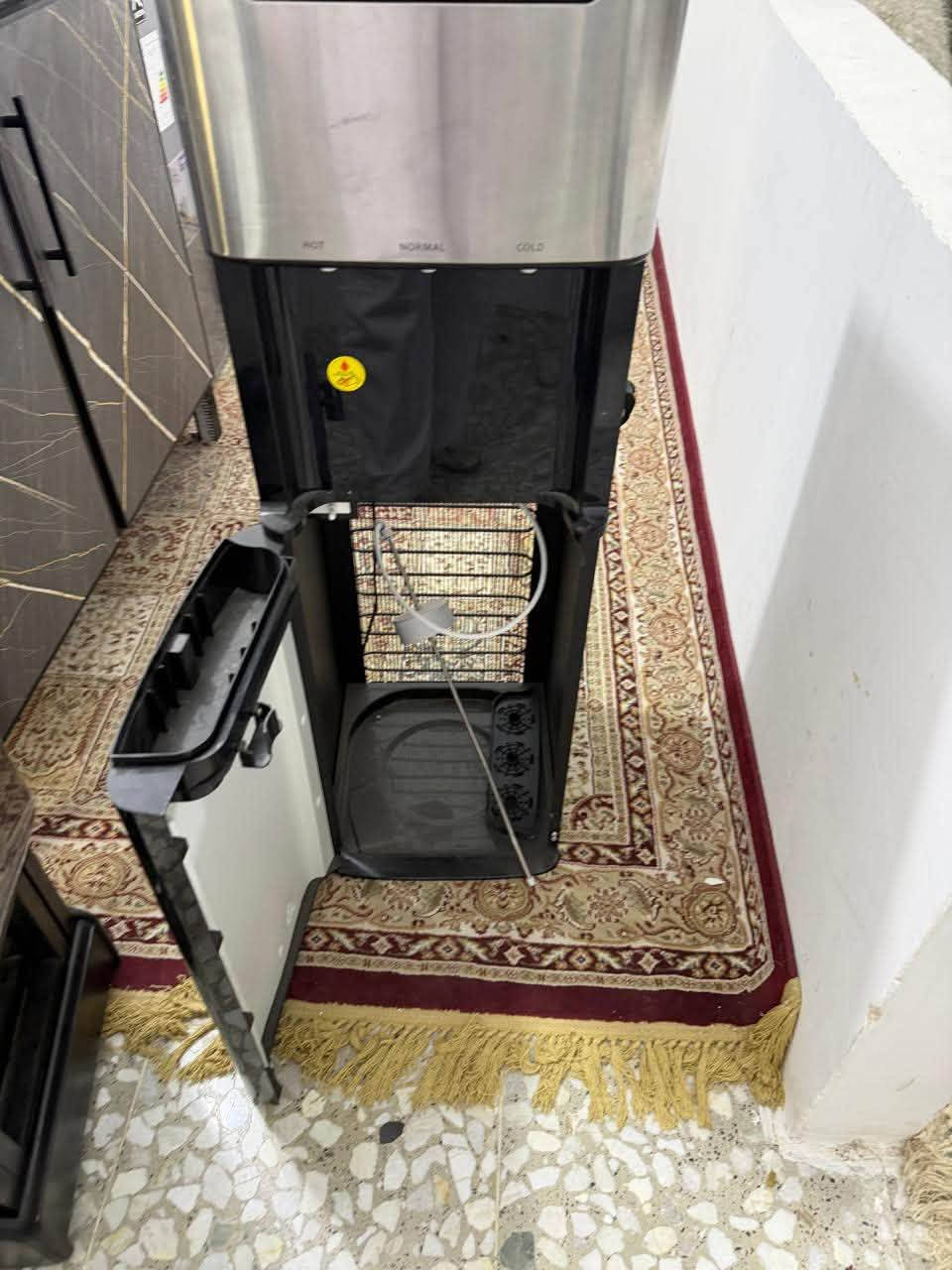 غرفة نوم • أثاث خشبي • ماكو تفاصيل