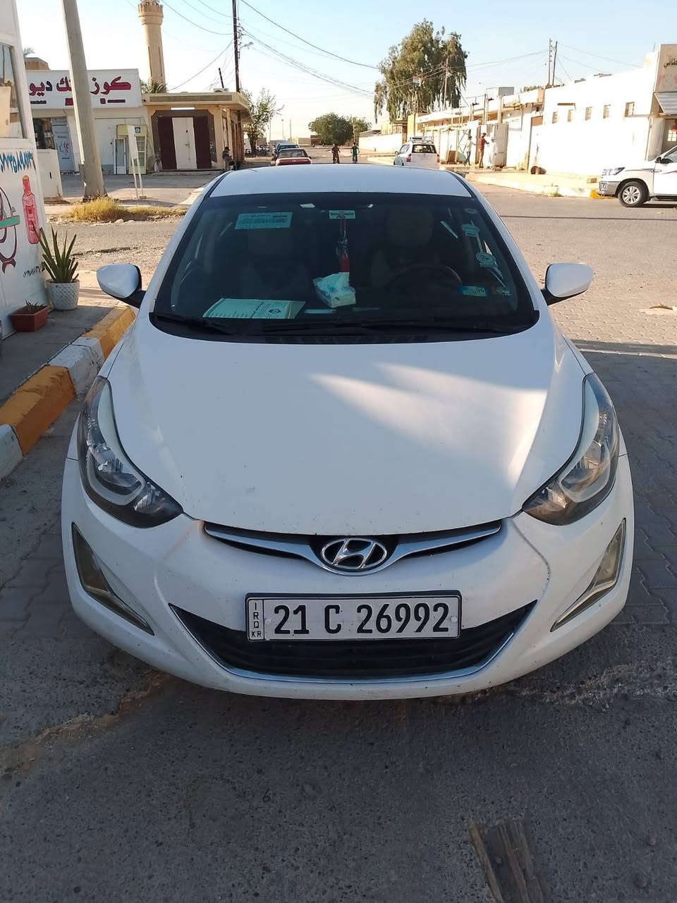 النترا 2015 امريكي مكفول من الصبغ حتى الدعاميات بيها بارد بالباب الخلفي وشويه تكحيل
 ثلاث انظمه قياده وايكو ومثبت سرعه
  محرك 18دوش كير صدر تخم تاير
‪ السعر 108 وبيها شويه مجال
 ‏‪ تبريد تتفئه كهربائيات كلها شغاله
 هزه للشهر الثاني ياله تسقط والسنويه لل2028
 ***********
