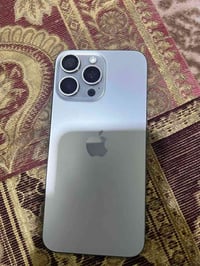 ايفون ١٥ برو ماكس • ما مفتوح • بطارية ٨٩