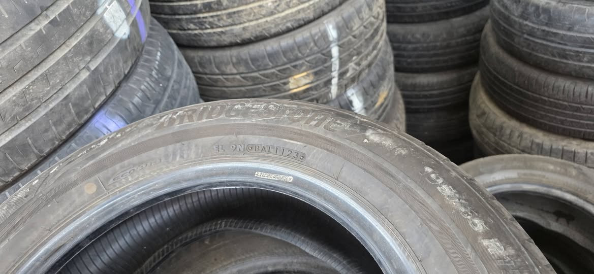 السلام عليكم
كصه  إطارات حاوية العدد 75 زوج.  جميع القياسات بيها  انتاجات حديثه البيع جمله جمله  سعر الزوج 36دينار، مختلف القياسات 12 إلى 20 العنوان النجف الأشرف الكوفة حي ميسان للاستفسار للاتصال ***********
