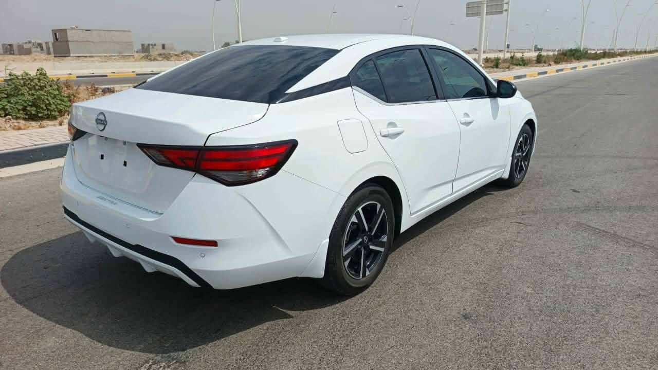 نيسان سنترا ٢٠٢٥ ماشيه ١٩ الف ما مرقم كير AT ضرر مبدل بنيد بلادي وبارد بالجاملغ  مواصل شواصي السعر ١٣٠ وبي مجال المكان سامراء
الاتصال ***********

نص مكتوب في الصور:
- 76439395