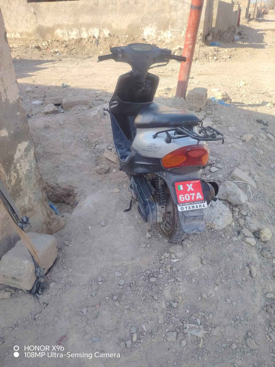 سلام عليكم بيجي للبيع مفتوحه مره وحده كفرات بلاد كله شقال اشاير ضوه هورن سلف هندر عوزه بس باتري دراجه جديده سعر 250 لاستفسار ***********
